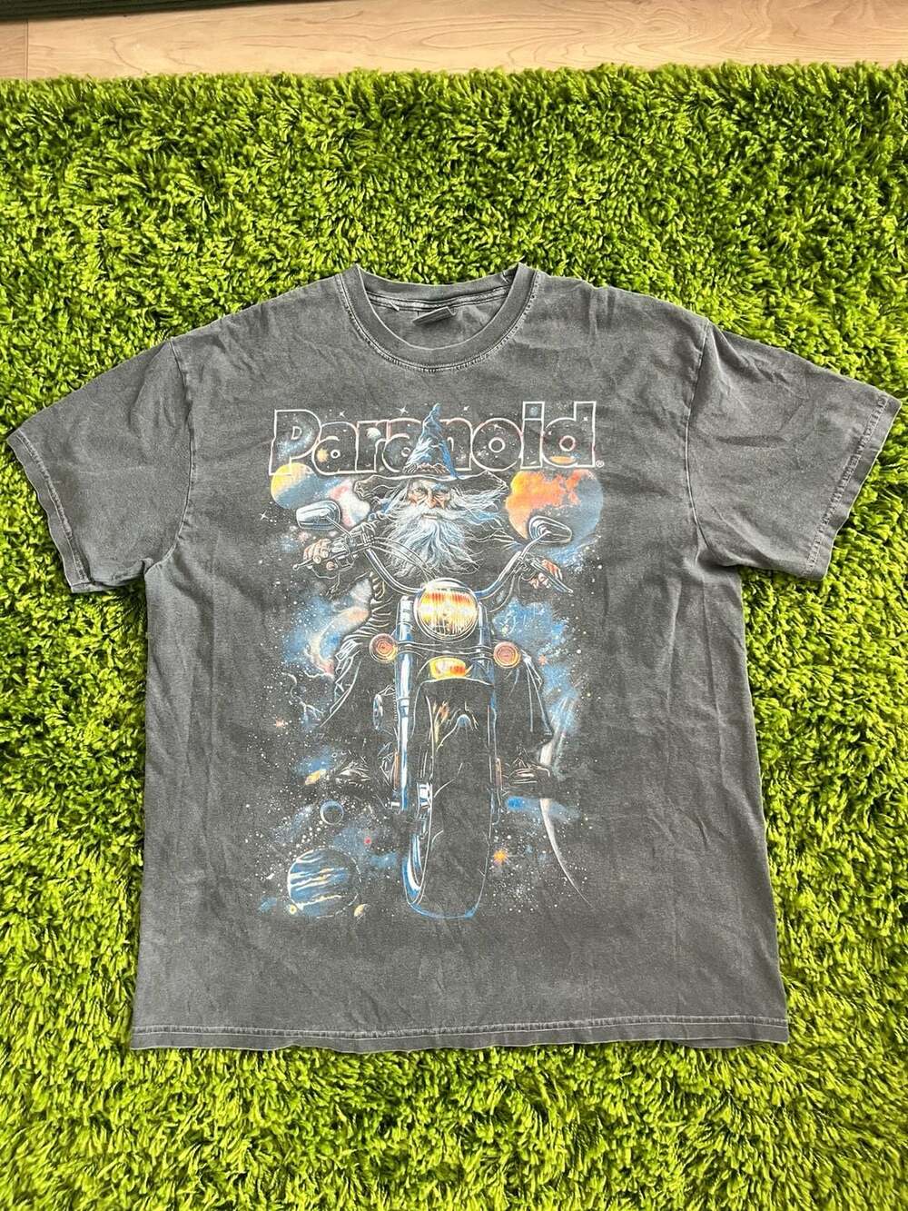 Paranoid Streetwear Wizard on Motorcycle Graphic T-Shirt XL